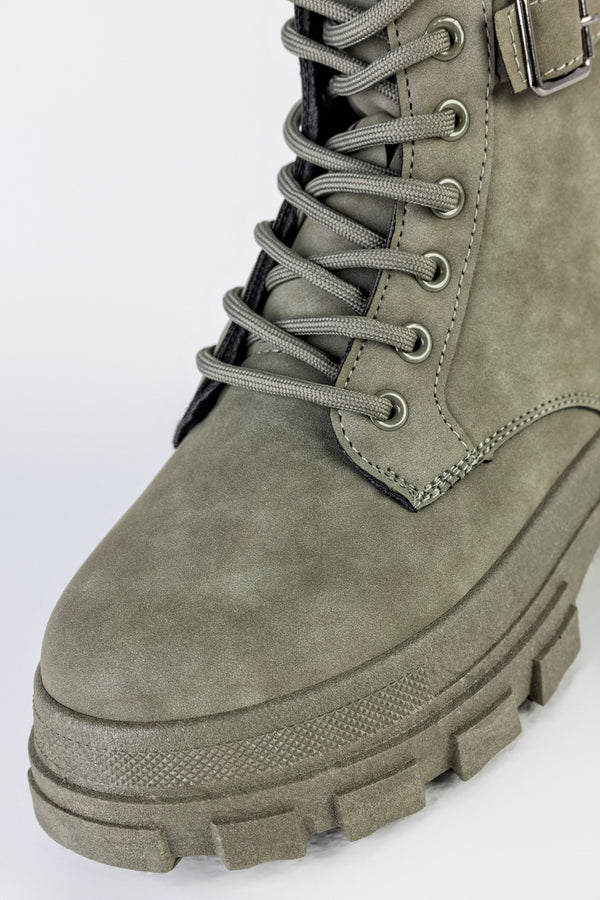 Chunky sole lace-up boots with buckle