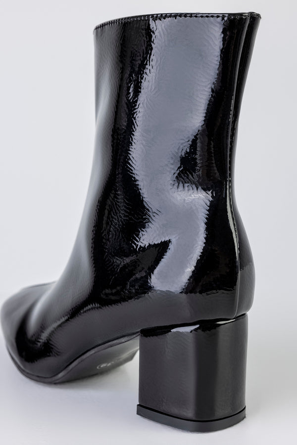 Zip-side fastening boots