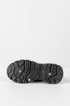Lace-up fastening sneakers