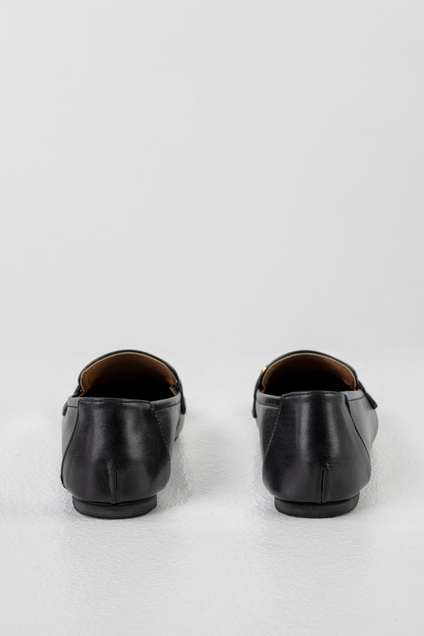 Loafers with chain