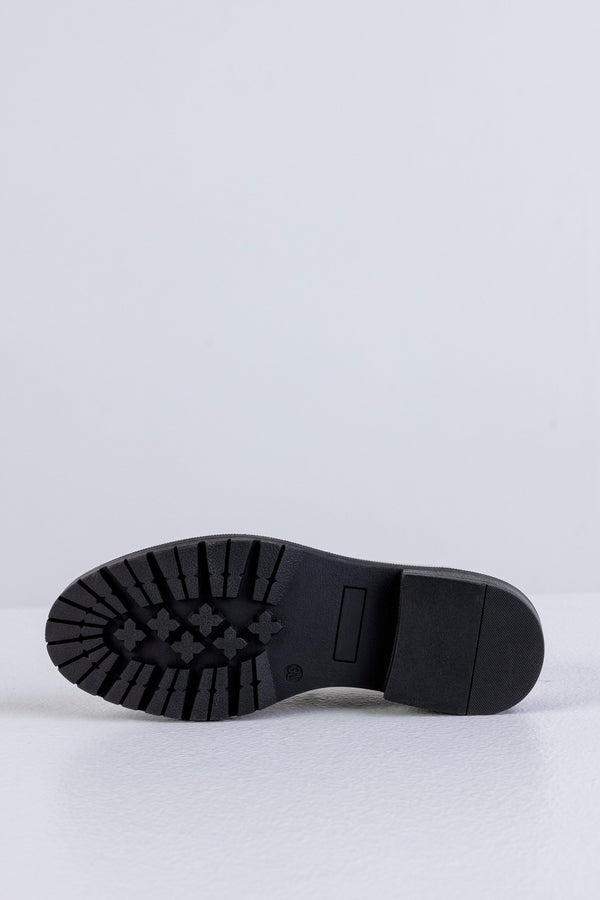 Chunky sole loafers with chain