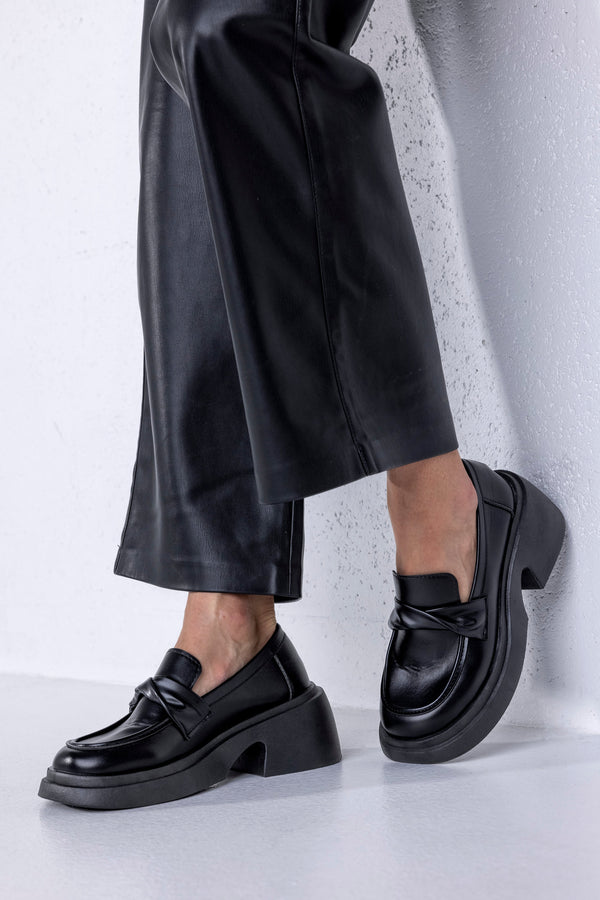 Mocassins à semelle épaisse