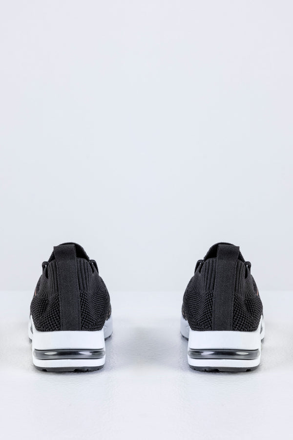Knitted sneakers with laces