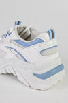 Lace-up fastening sneakers