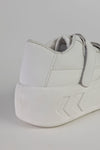 Lace-up fastening sneakers