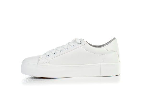 Platform sole sneakers