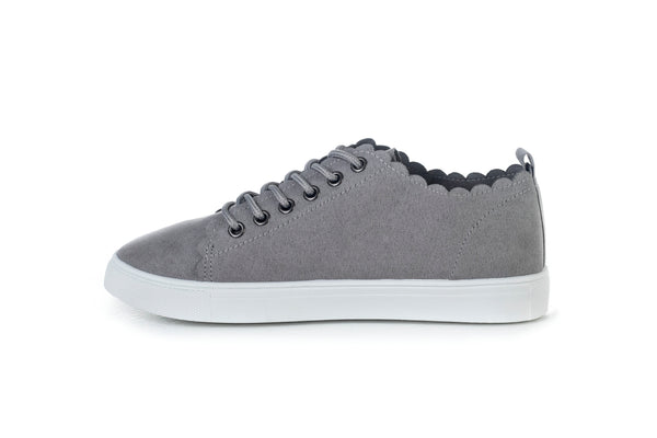 Lace-up, flat sole shoes