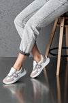 Lace-up fastening sneakers