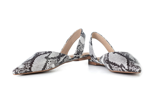 Slingback, pointed toe shoes