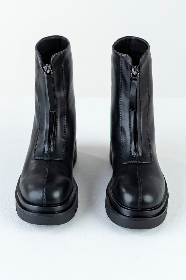 Front zipper boots
