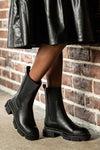 Chunky sole boots with elatic at sides