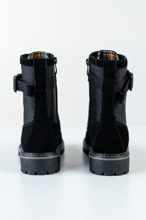Leather lace-up boots with buckle