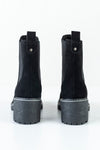 Leather boots with elastic at sides