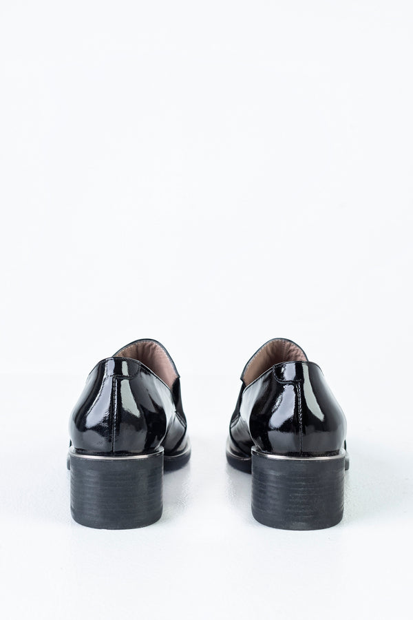 Leather shoes
