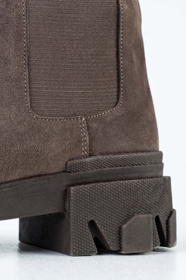 Leather chelsea boots