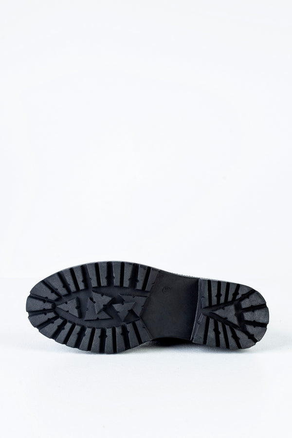 Leather chelsea boots