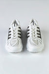 Lace-up fastening sneakers