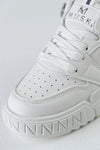 Lace-up fastening sneakers