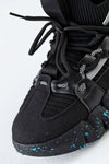 Sneakers with laces