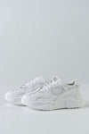Lace-up fastening sneakers