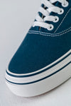 Lace-up fastening canvas sneakers