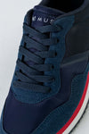 Lace-up fastening sneakers