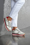 Lace-up fastening sneakers