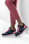 Lace-up fastening sneakers