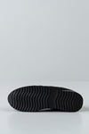 Lace-up fastening sneakers