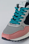 Lace-up fastening sneakers