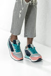 Lace-up fastening sneakers
