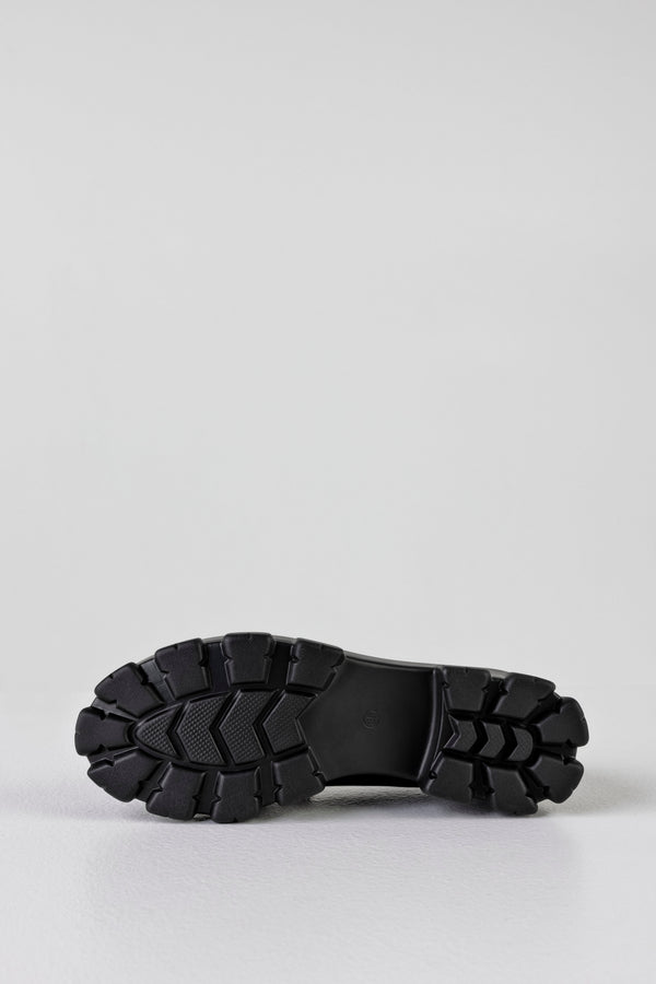 Chunky sole loafers with chain