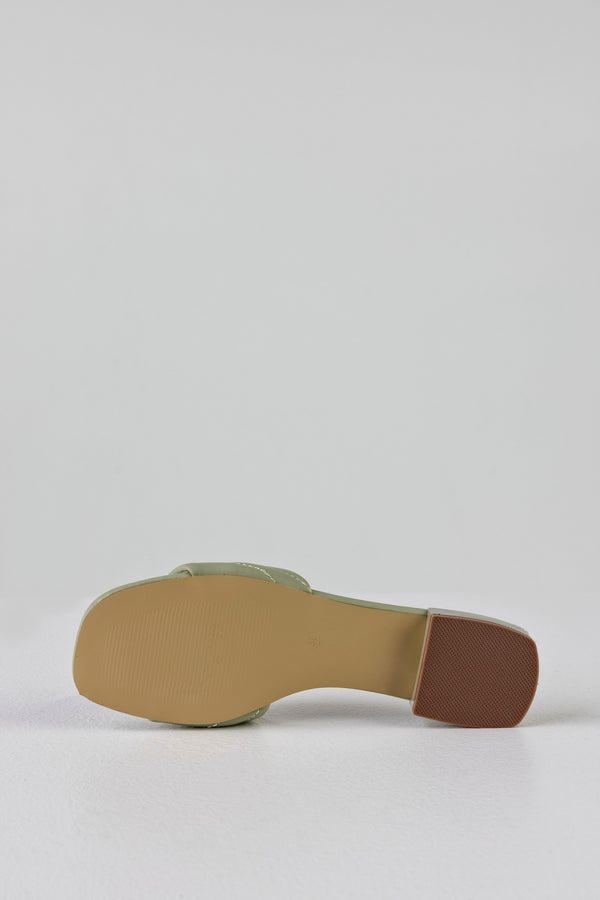 Quilted vamp slide sandals