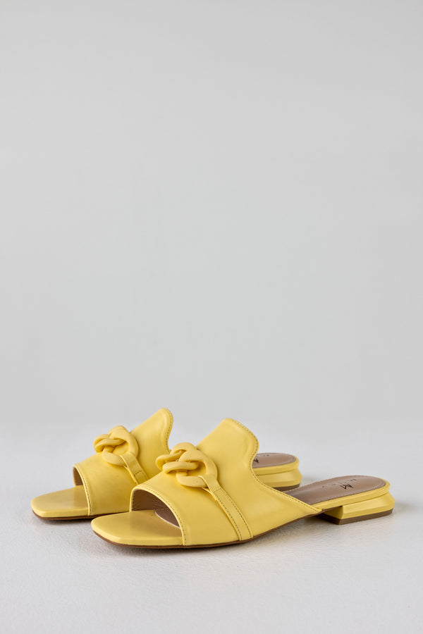 Slide sandals with chain