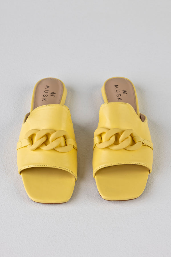 Slide sandals with chain