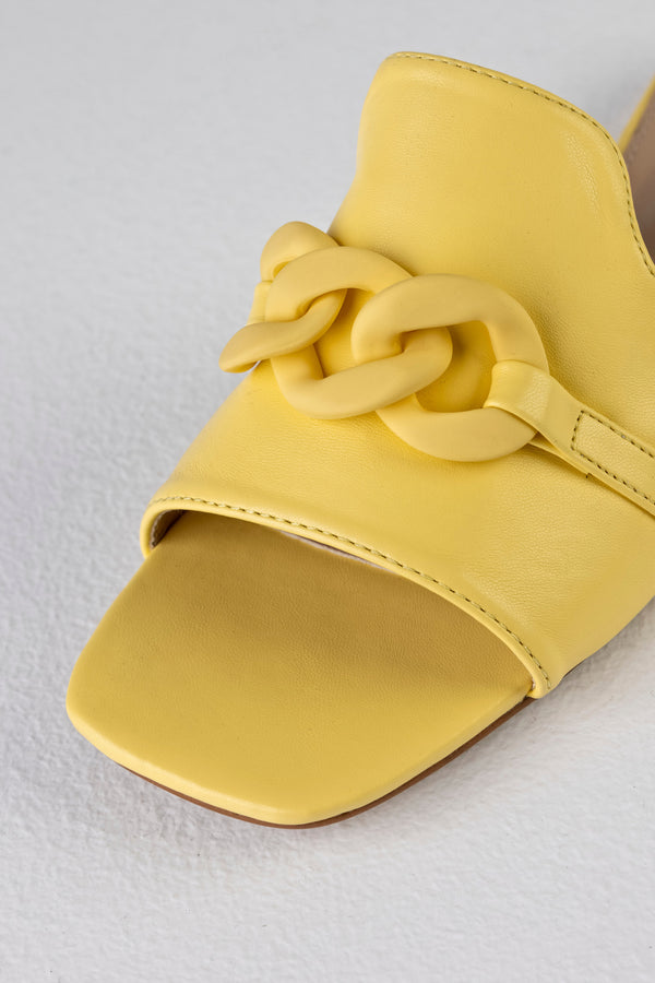 Slide sandals with chain