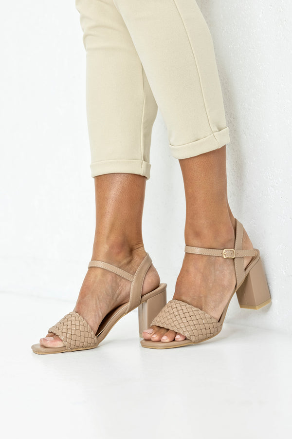 Woven vamp heeled sandals