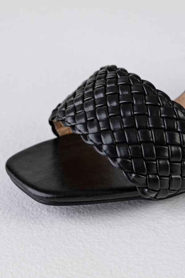 Woven vamp heeled sandals