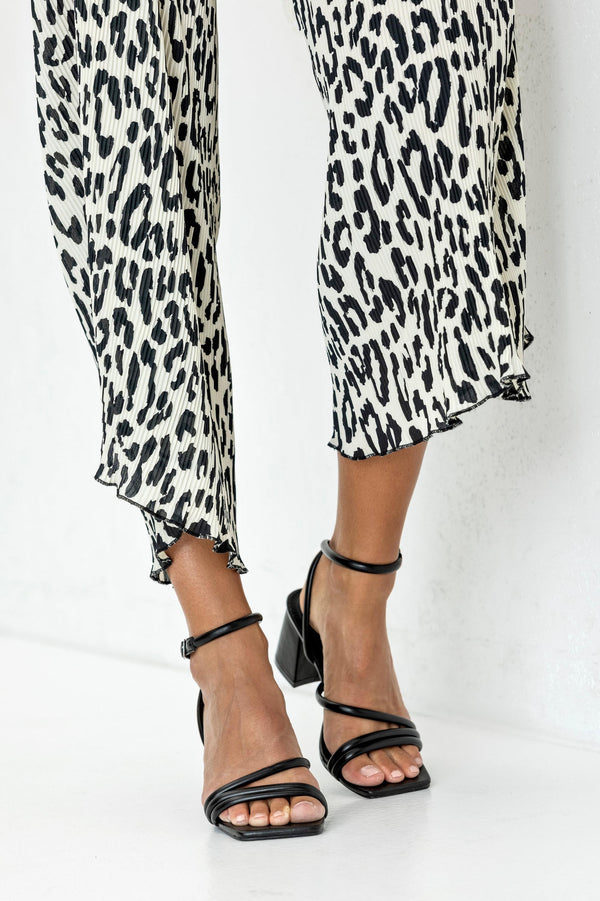 Square toe strappy heeled sandals