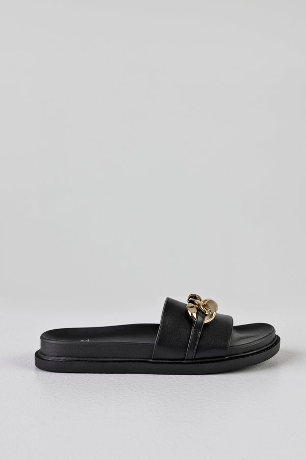 Slide sandal with chain