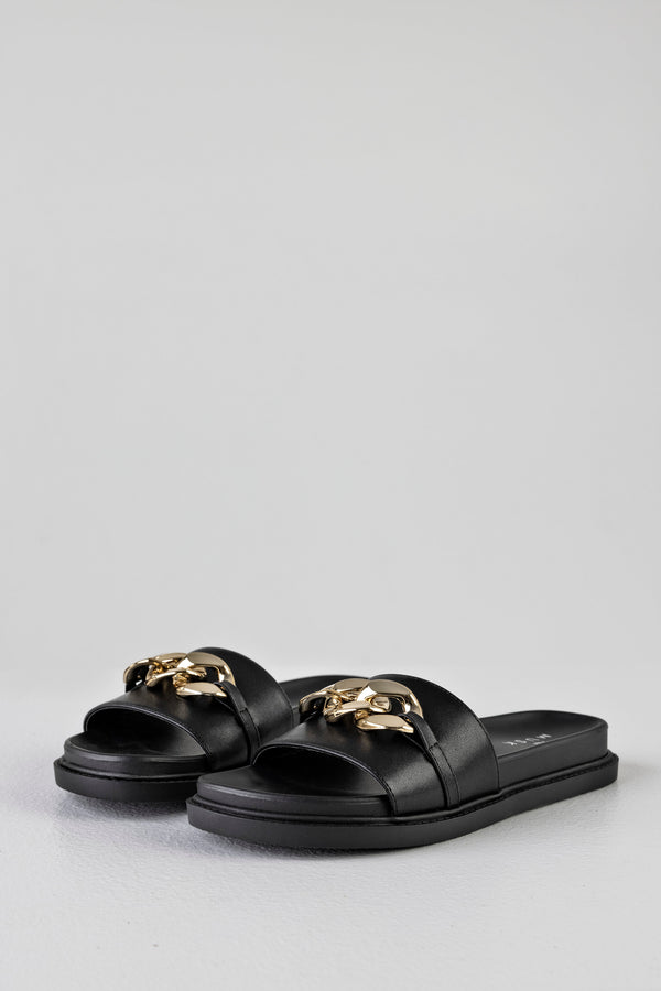 Slide sandal with chain