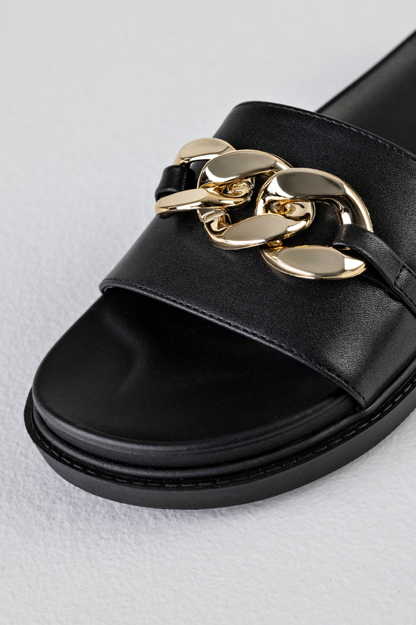 Slide sandal with chain