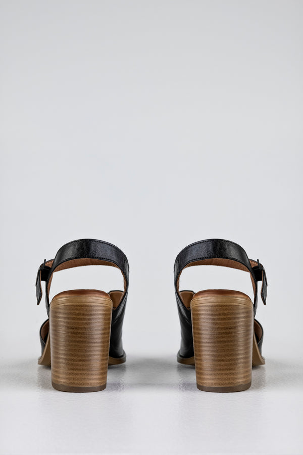 Leather heeled sandals