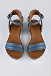 Leather flat sandals with buckle