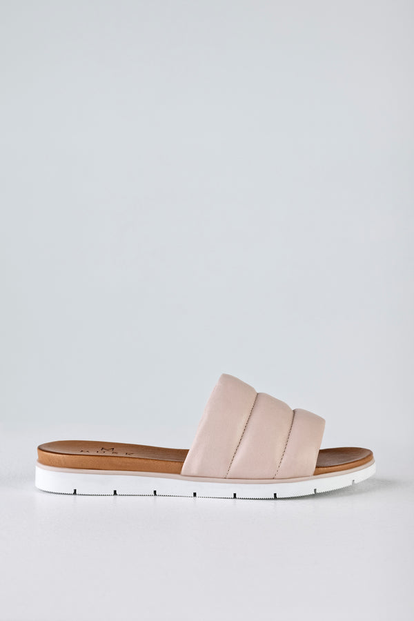 Leather quilted slide sandals