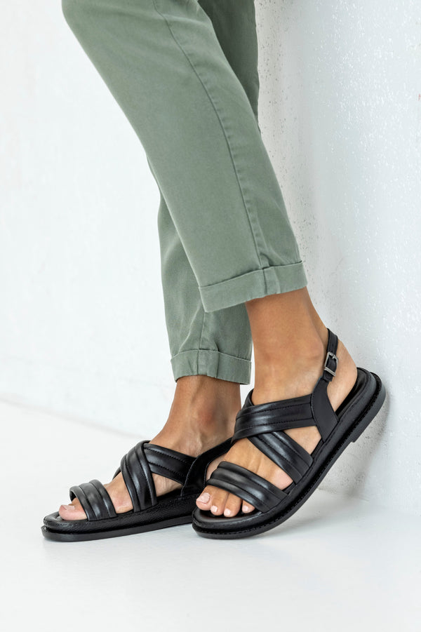 Leather flatform sandals