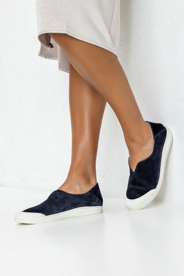 Leather suede slip-on shoes