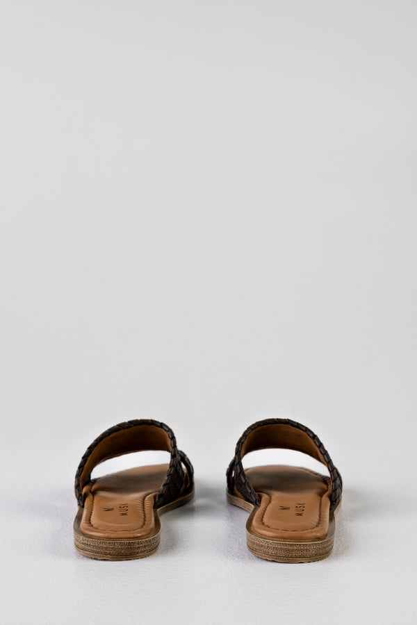 Leather slide flat sandals