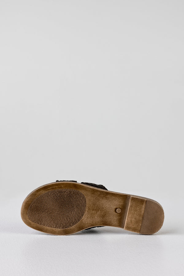 Leather slide flat sandals