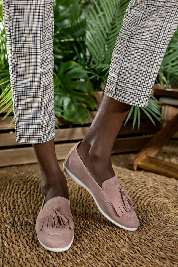 Leather suede loafers with tassels